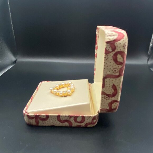 Vintage Marvella Heart Brooch Gold Tone Faux Pearl Rhinestone Pin Original Box - Picture 4 of 7